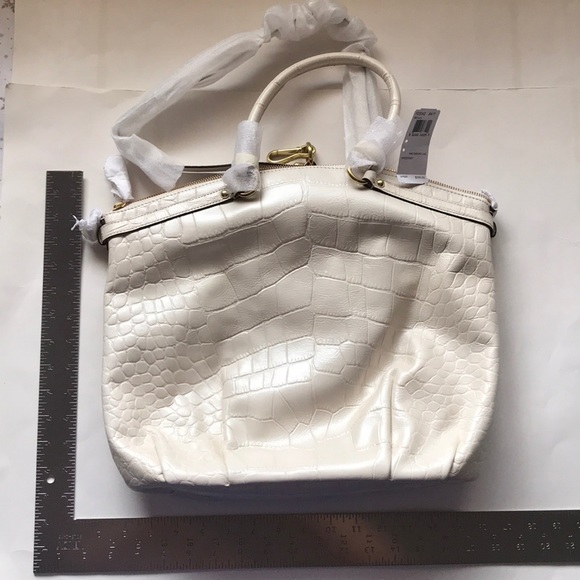 Coach Cream Embossed Leather Madison Lindsey Purse - Picture 2 of 5